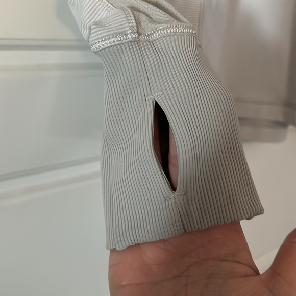 Lululemon Run Wild 1/2 Zip Pullover 6 Stripe thumb holes mock neck - Picture 3 of 9